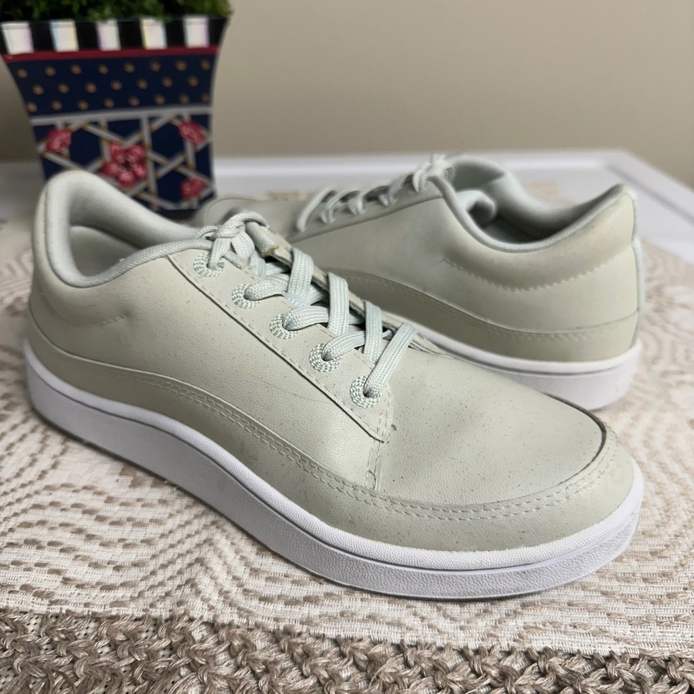 Allbirds Plant Pacers Womens Sneakers Shoes Sz 8 Dreamy Green Lace Up
